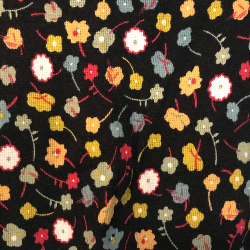 Laila Floral Long Sleeve Tee w/ Button Cuffs, L